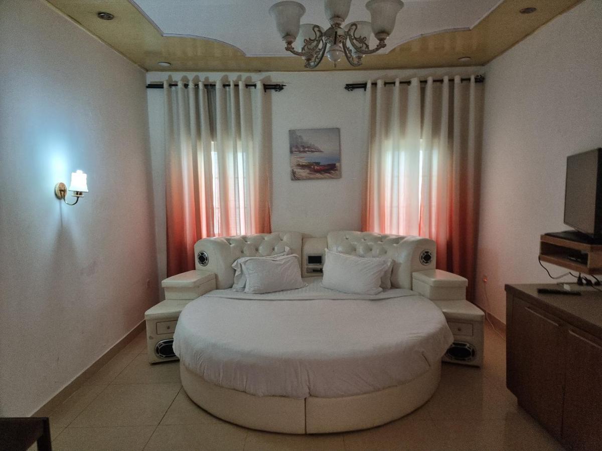 Kings Empire Hotel Freetown Kültér fotó